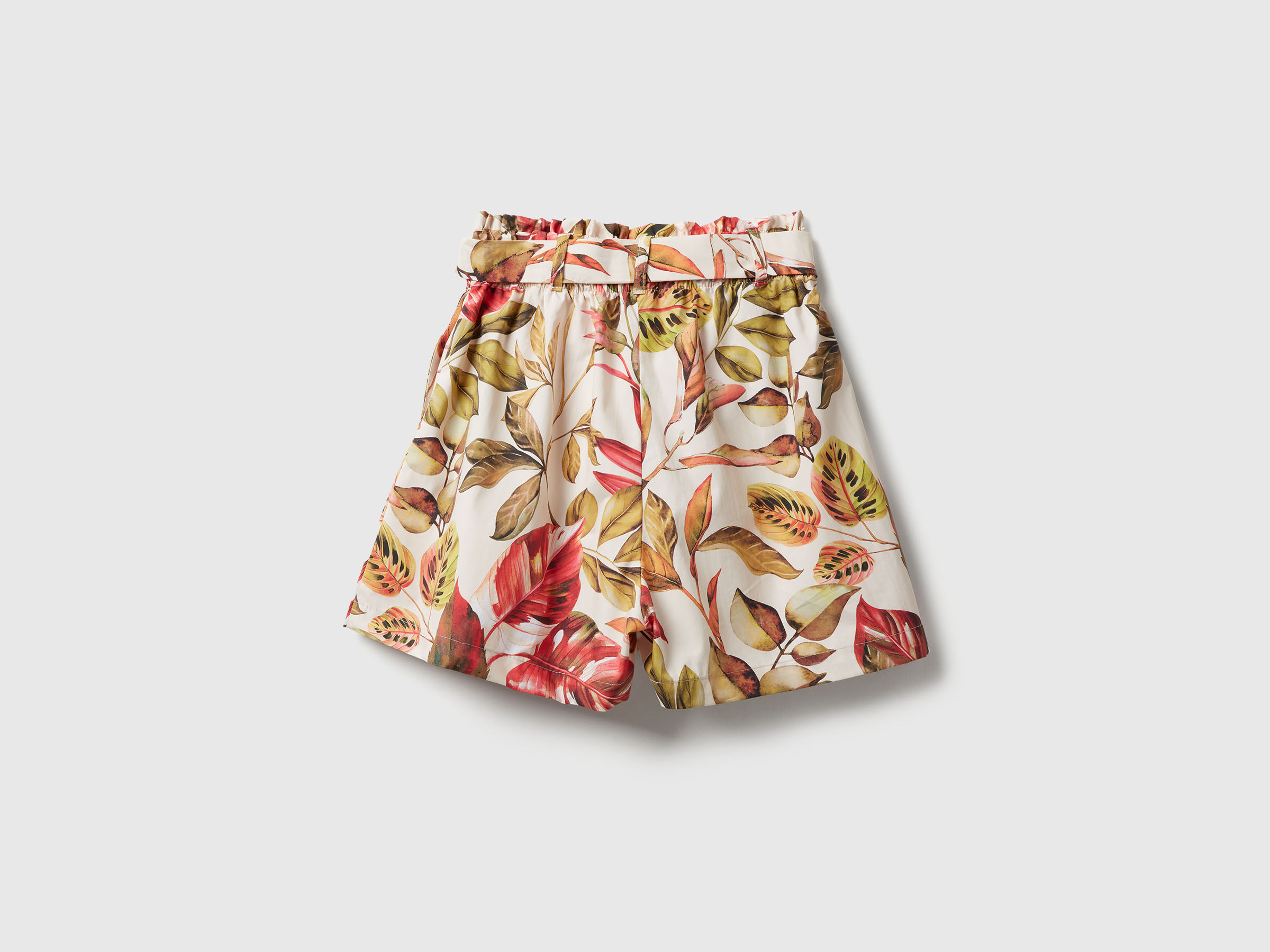 BERMUDA Women image number 6